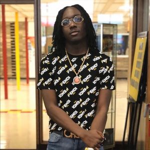 Meet your Posher, Zay